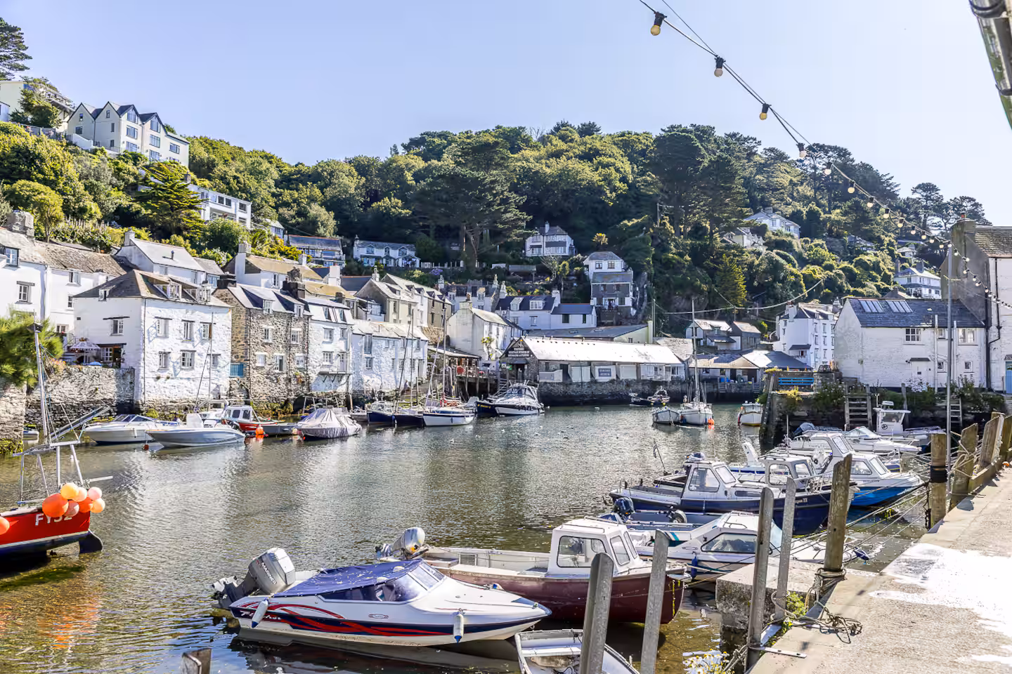 Peaceful river scene in Cornwall near holiday let properties